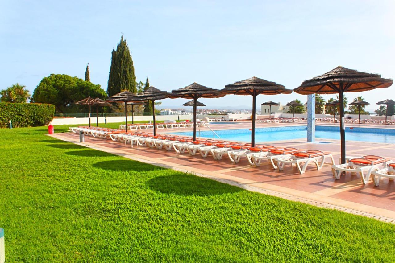 Cozy And Stylish Studio Apt Just 800M From The Beach - New On Booking! Albufeira Exterior photo